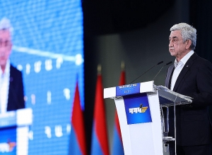 Սերժ Սարգսյանը վերընտրվեց ՀՀԿ նախագահ