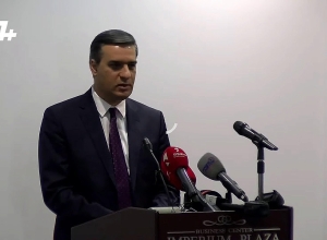 Թաթոյանը մասնակցում է «Մարտական խաչ» 1-ին աստիճանի շքանշանակիր Գևորգ Արշակյանի հիշատակի միջոցառմանը