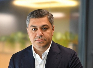 Արթուր Վանեցյանն այցելել է Մամիկոն Ասլանյանին