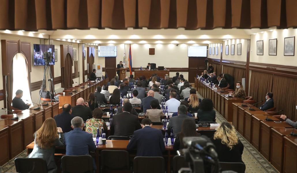 ավագանու նիստ (1)