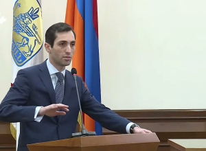 Մարությանի բարձր վարկանիշը կապված է քաղաքական գործընթացներից հեռու մնալու հետ և ոչ թե լավ աշխատանքի