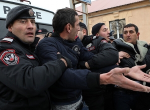 Լարված իրավիճակ Փարաքարում (լուսանկարներ)