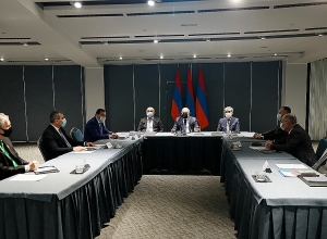 Նիկոլ Փաշինյանը հանդիպել է արտախորհրդարանական քաղաքական ուժերի հետ