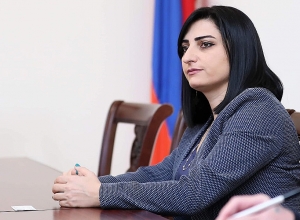 Պայմանագրային զինծառայողների աշխատավարձի հարցով Թագուհի Թովմասյանը դիմել է ԳՇ պետին