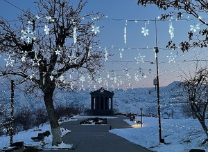 «Գառնի» արգելոց-թանգարանի ճեմուղին զարդարվել է տոնական լույսերով