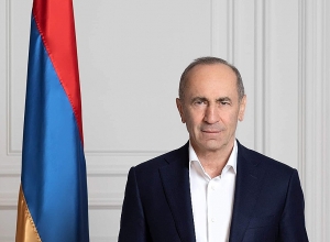 Ինչ է մաղթում Քոչարյանը