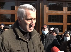 Անօթեւանները կառավարության դիմաց ակցիա են անում. Առավոտ