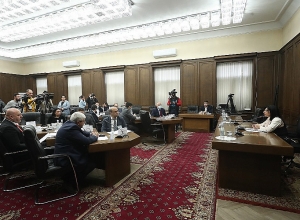 Ի՞նչ արտոնություններ կարող են ստանալ զոհված զինծառայողների ընտանիքները. քննարկում ԱԺ-ում․ ՈՒՂԻՂ