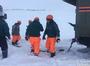 Սարավան-Սարալանջ ավտոճանապարհին երկու բեռնատարներ արգելափակել են ավտոճանապարհը՝ դարձնելով այն  փակ