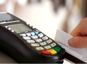 Сделки, превышающие 300 000 драмов, будут осуществляться безналичным способом