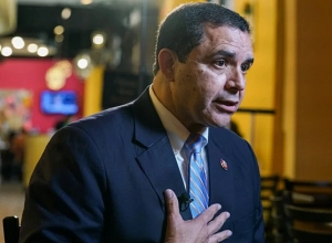 Ադրբեջանի հետ կապված կոռուպցիոն գործի շրջանակում խուզարկվել է ԱՄՆ կոնգրեսականի տունն ու գրասենյակը. ամերիկյան մամուլ