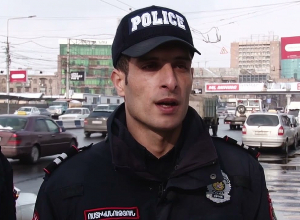 Պարեկները կաշառք առաջարկած անձին բերման են ենթարկվել ոստիկանություն