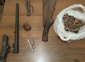 Ոստիկանության բաժիններում ապօրինի զենք զինամթերքի կամավոր հանձնման գործընթացը շարունակվում է