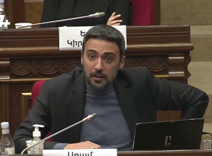 Բանավեճ Վարդևանյանի և Հակոբ Հակոբյանի միջև