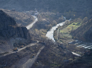 Կարմիր խաչի միջազգային կոմիտեն իր ամենագնաց մեքենայով չի կարողացել  սնունդ հասցնել Բարձրավան․ ՄԻՊ