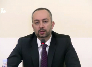 Решения о выдвижении кандидатом в президенты Араика Арутюняна нет: Агаджанян