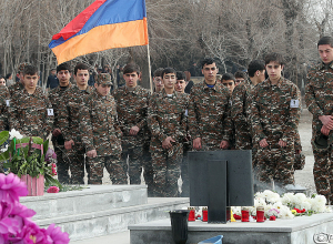 Եռաբլուր․ Հունվարի 28 (լուսանկարներ)