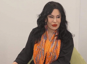 Քանի դեռ ինչ-որ բան հնարավոր է փրկել,  անհապաղ պիտի արձագանքի Կաթողիկոսը․ Նաիրա Զոհրաբյան