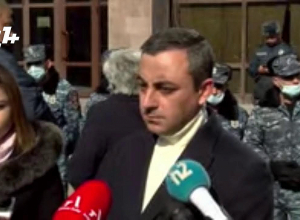 Բողոքի ակցիա՝ ի պաշտպանություն Առուշ Առուշանյանի. Վերաքննիչում ընթանում է  դատական նիստը․ ՈՒՂԻՂ