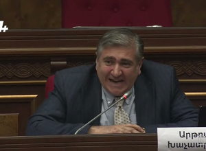 Я задавал свой вопрос не министру экономики и не вижу необходимости отвечать: Хачатрян