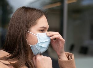 Требование обязательного ношения масок будет пересмотрено