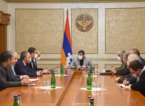 Արայիկ Հարությունյանն աշխատանքային խորհրդակցություն է հրավիրել