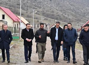 Ադրբեջանական զինված ծառայողները մոտեցել են և հարկադրել, որ մարդիկ հեռանան խաղողի այգուց