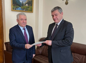 Посол Вагаршак Арутюнян вручил копии верительных грамот заместителю министра ИД РФ