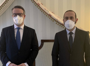 Արարատ Միրզոյանը ԳԴՀ ԱԳ պետնախարարի հետ քննարկել է հայ ռազմագերիների և այլ պահվող անձանց հայրենադարձման հարցը