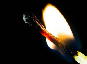 Պեմզաշենում ցանկացել են հրկիզել մոր և երեխաների սպանության մեջ մեղադրվող տղամարդու տունը․ shamshyan.com