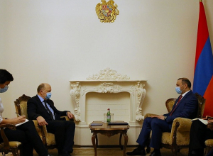 Армен Григорян встретился с вице-председателем Парламентской ассамблеи «Евронест» Андрюсом Кубилюсом