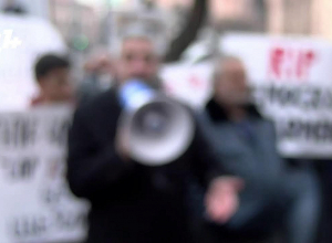 Ադրբեջանցի պատգամավորների՝ Հայաստան այցի առիթով բողոքի ակցիա Մարիոթի դիմաց․ ՈՒՂԻՂ