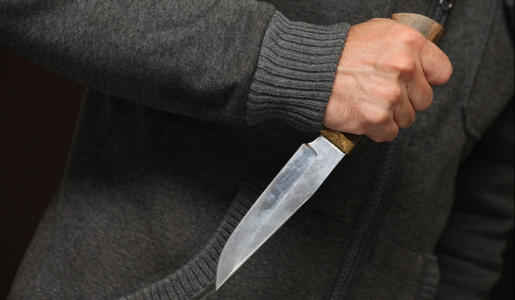 դանակով զինված