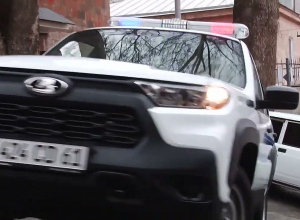 Սահմանից այս կողմ թմրանյութ էին նետել․ Մեղրիի ոստիկանների բացահայտումը