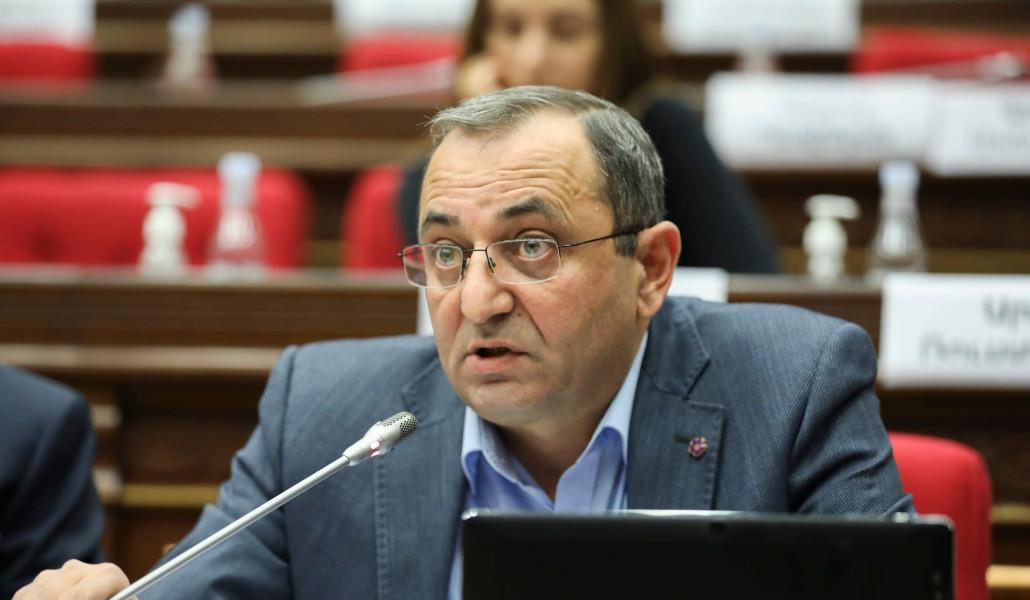 Արծվիկ Մինասյան