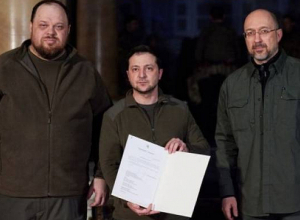 Վլադիմիր Զելենսկին ստորագրել է Ուկրաինայի՝ ԵՄ-ին անդամակցելու դիմումը