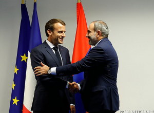 Փաշինյանը հեռախոսազրույց է ունեցել Էմանուել Մակրոնի հետ