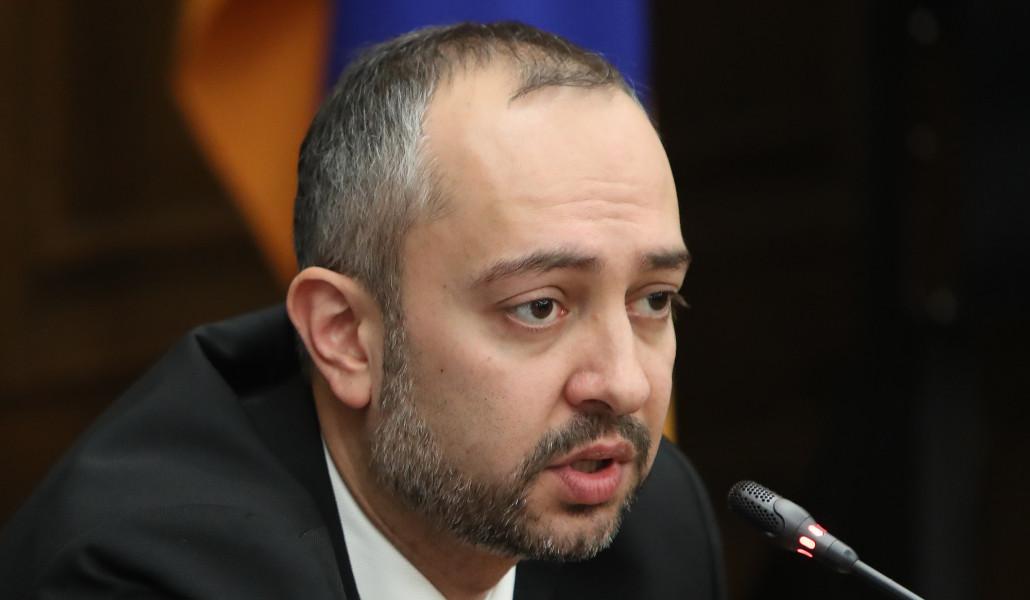 Էդուարդ Աղաջանյան