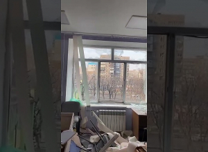 Հրթիռակոծվել է Մարիուպոլի ծննդատունը. Զելենսկին տեսանյութ է հրապարակել