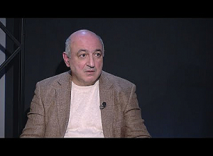 Визит Никола Пашиняна во Францию связан с санкциями против России: Б. Навасардян