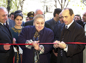 Ջերմորեն հիշում եմ մեր հանդիպումները․ Քոչարյանը ցավակցել է Ալվարդ Պետրոսյանի մահվան կապակցությամբ