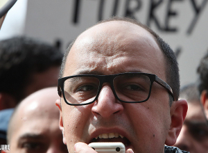 Если там сидят парни, запрещающие громкоговорители, пусть запретят азербайджанцам: Мамиджанян -полицейскому