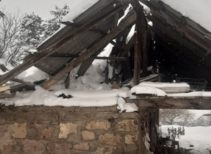 Առատ ձյան պատճառով փլուզվել է տանիքը