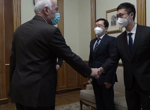 Президент Ваагн Хачатурян встретился с послом Китая в Армении Юном