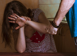 Ծեծել ու կողոպտել էր նախկին կնոջը