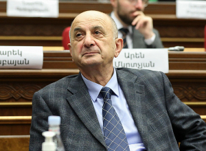 ՌԴ դեսպանը թող վեր կենա, գնա Լաչին, իրենց պետությունն է խայտառակվում․ Վիգեն Խաչատրյան