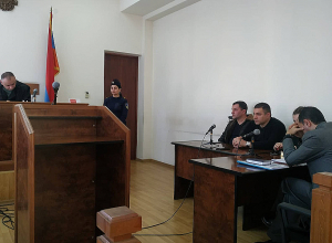 «Վիժվածքը»՝  ծանր վիրավորանք, «հողատուն»՝ ոչ