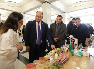 Արայիկ Հարությունյանը մասնակցել է  Համադպրոցական գիտության 2-րդ փառատոնի բացմանը