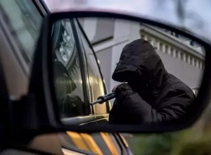 Քանաքեռ-Զեյթունի ոստիկանները մեքենաներից գողության դեպքեր են բացահայտել