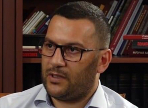 В Азербайджане должны чётко знать: Иран может не ограничиться одними заявлениями: Иранист